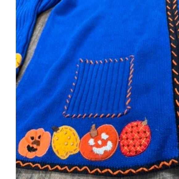 "STUNNING HALLOWEEN" Zip Up Sweater,Lots of Embellishments,Giant Owl On Back - Picture 3 of 12